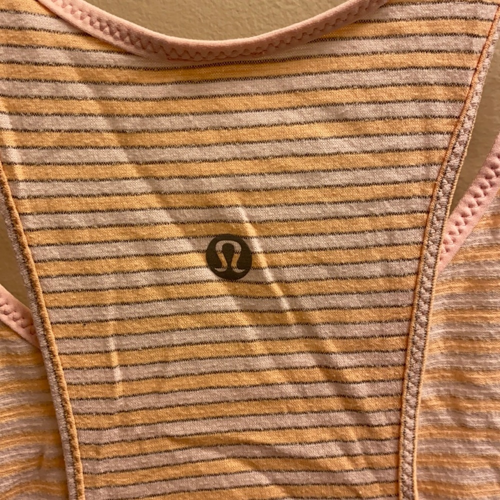 Lululemon racer back tank top | size 6